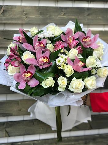 Букет цветов из: Розы и Хризантемы в Алексеевской Краснодарского края