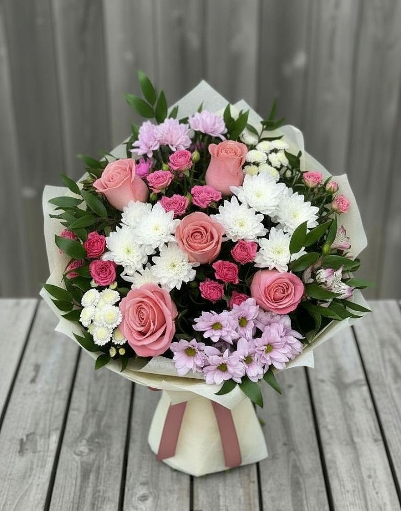 Букет цветов из: Альстромерии, Гвоздики, Розы и Хризантемы в Алексеевской Краснодарского края