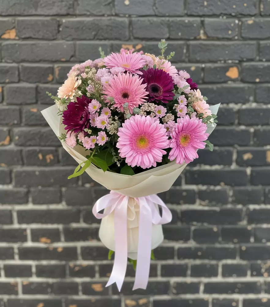 Букет цветов из: Герберы и Хризантемы в Алексеевской Краснодарского края