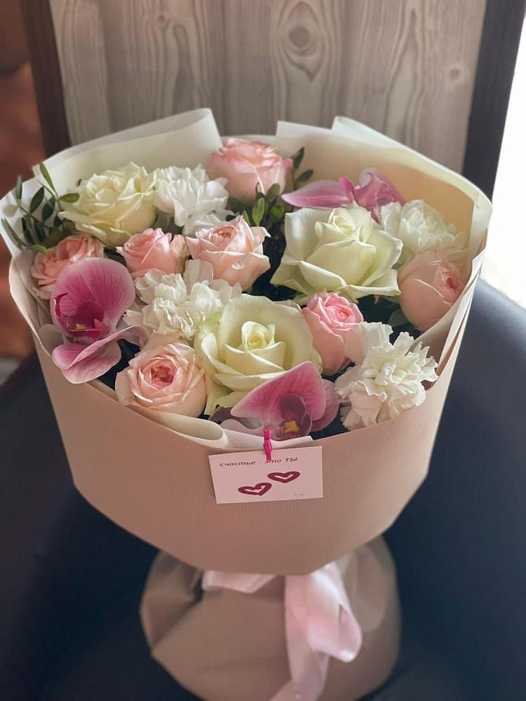 Букет цветов из: Орхидеи, Розы и Гвоздики в Алексеевской Краснодарского края