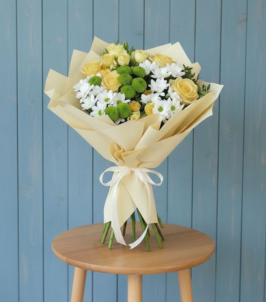 Букет цветов из: Хризантемы и Розы в Алексеевской Краснодарского края