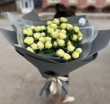 Букет Белые кустовые розы Солинеро в Алексеевской Краснодарского края