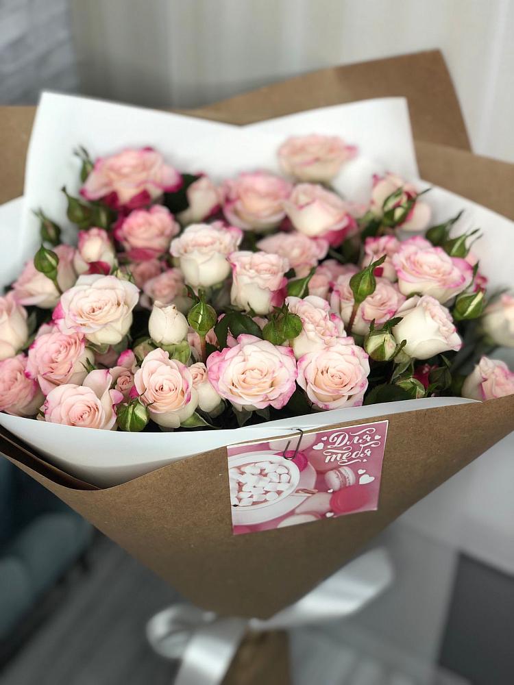 Букет цветов из: Розы в Алексеевской Краснодарского края