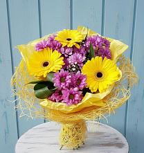 Букет цветов из:  Хризантемы и Герберы #REPLACE_PRED# Алексеевской Краснодарского края