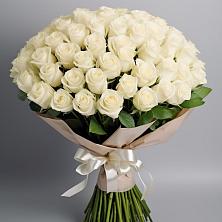Букет 101 беля роза Белоснежка в Алексеевской Краснодарского края