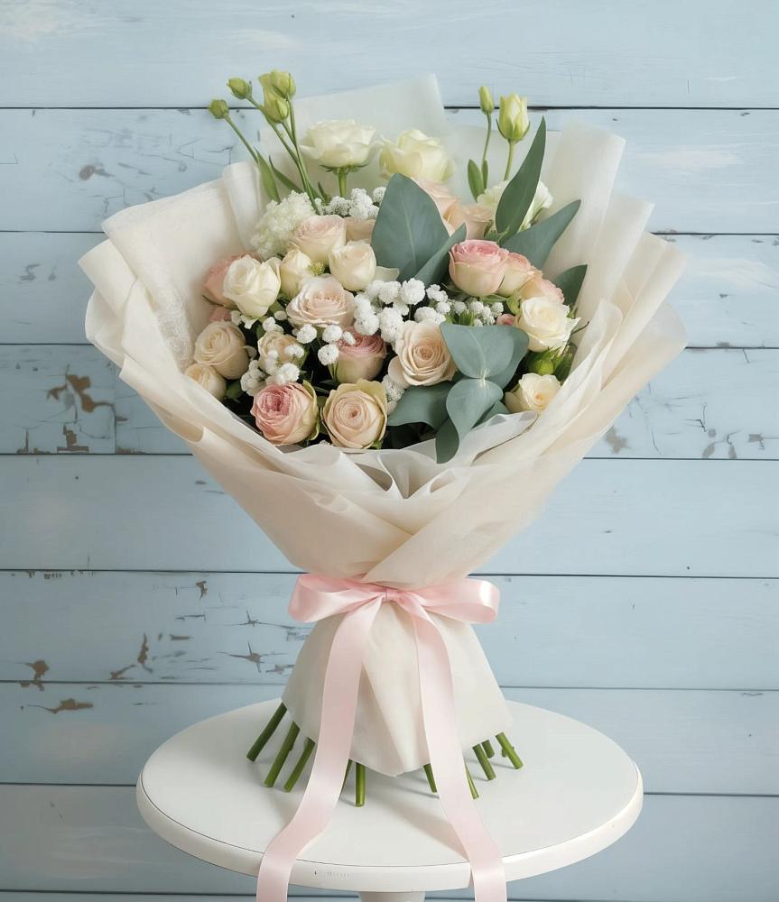 Букет цветов из: Розы и Лизиантусы в Алексеевской Краснодарского края