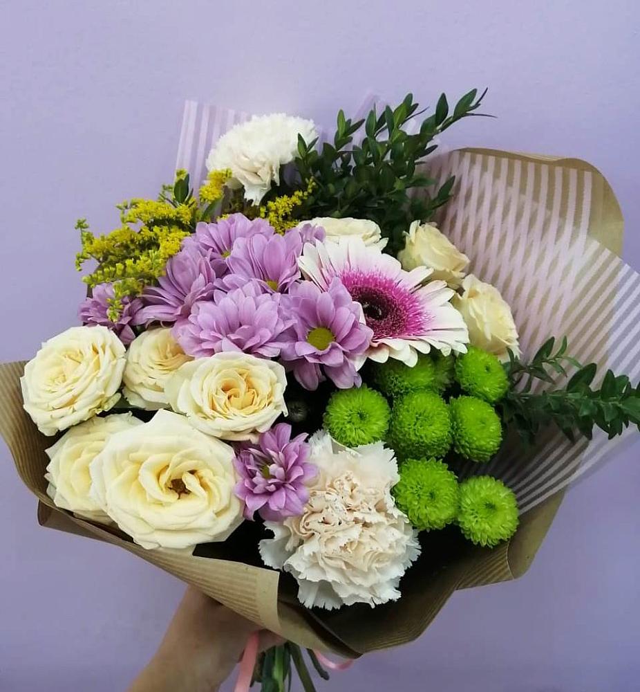 Букет цветов из: Хризантемы, Розы, Гвоздики и Герберы в Алексеевской Краснодарского края