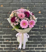 Букет цветов из:  Герберы и Хризантемы в Алексеевской Краснодарского края