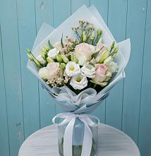 Букет цветов из:  Розы и Лизиантусы #REPLACE_PRED# Алексеевской Краснодарского края