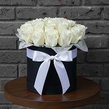 Цветочная композиция из Розы в шляпной коробке в Алексеевской Краснодарского края